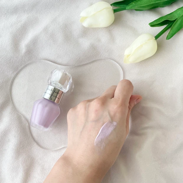 ジルスチュアート イルミネイティング セラムプライマー