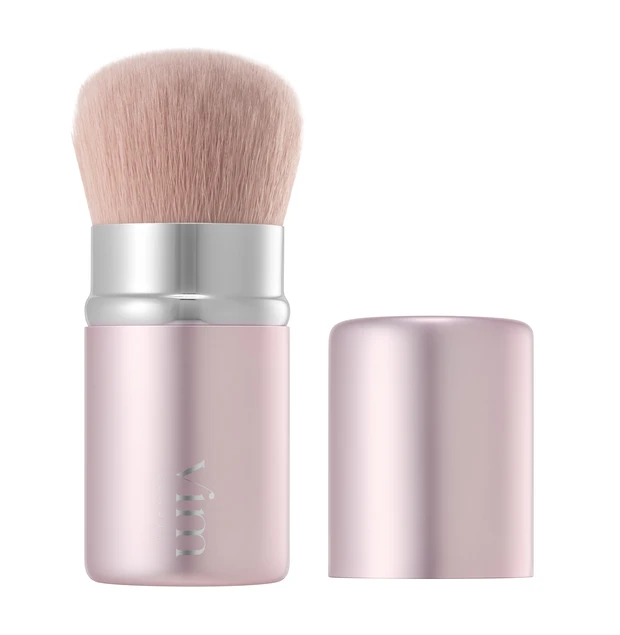 vimBEAUTYのチークブラシ　クリスマスコフレ2025