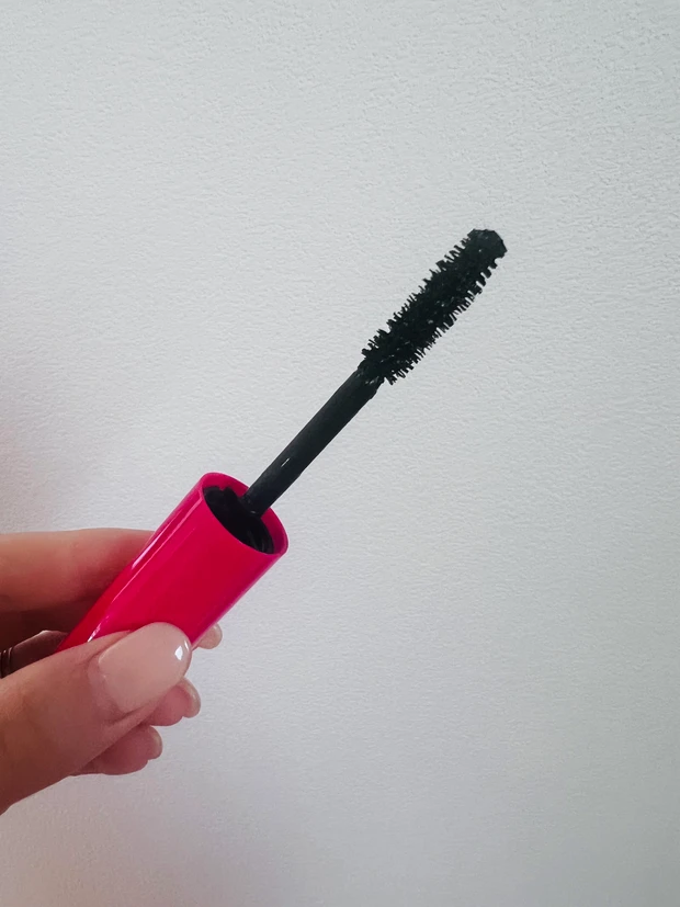 【イエベ＆ブルベOK🙆‍♀️】黒目を大きく白目はキレイに？！カラーメイク初心者さんにもオススメ♡最近ハマっている大人の垢抜けカラーアイメイクをご紹介🪄_5_1