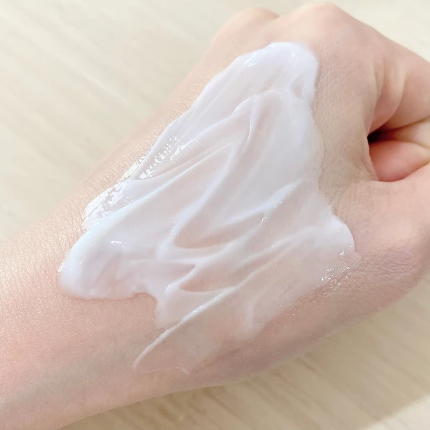 【敏感肌コスメ】肌負担をかけたくない方へ。イニクスのクレンジングとファンデーションで、夏の終わりを乗り越える！_2_2