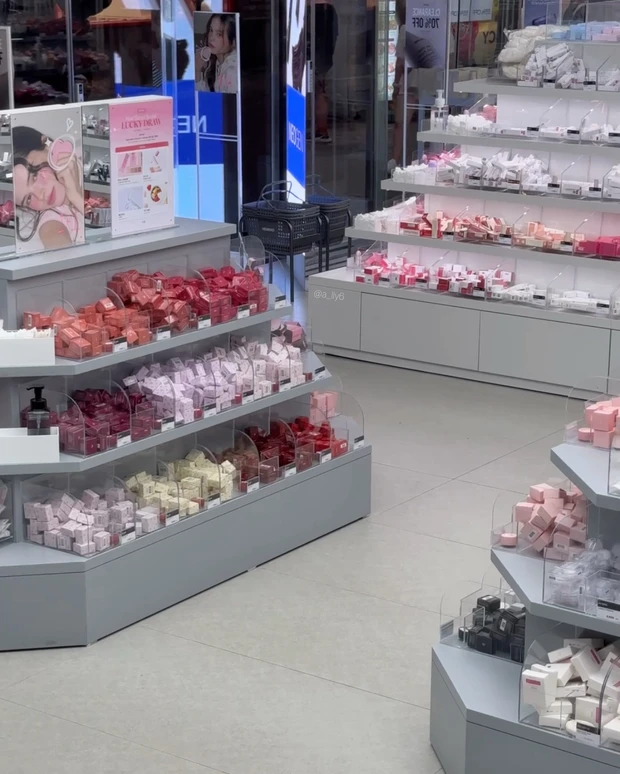 HEMEKO 韓国 コスメ ホンデ 明洞 東大門 ティント AOU ショップ 新作