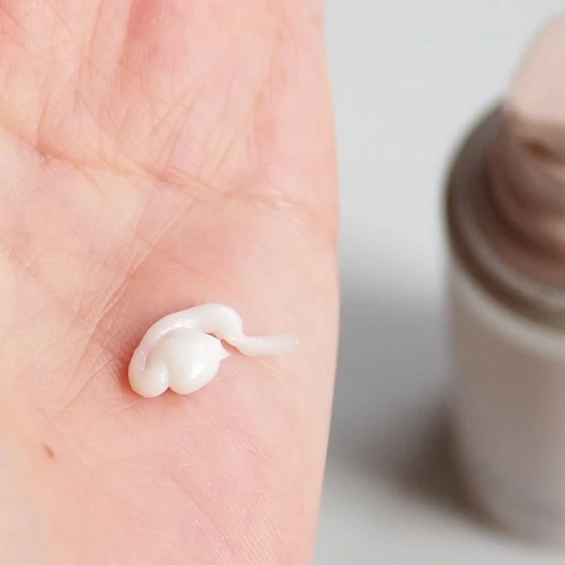 「トータルリップトリートメント」のテクスチャー