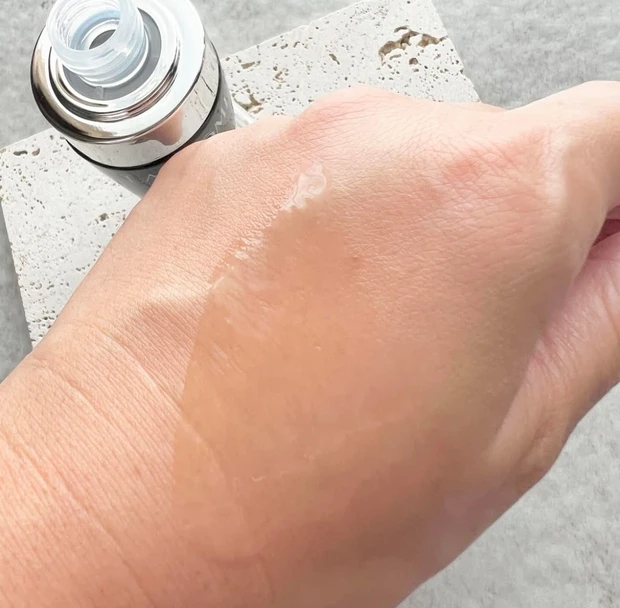 リニューアルしたLANCOME［ランコム］名品美容液・ジェニフィック アルティメセラムで冬の乾燥に負けない透明感を！_3