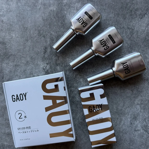 【40代セルフネイル】品よく盛れるマグネットネイル！簡単＆プチプラで叶う大人の上品ネイル