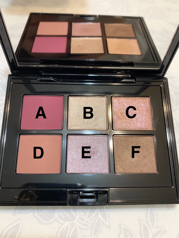 アディクションのコンパクトアディクション“センス オブ クラリティ”103の寄り