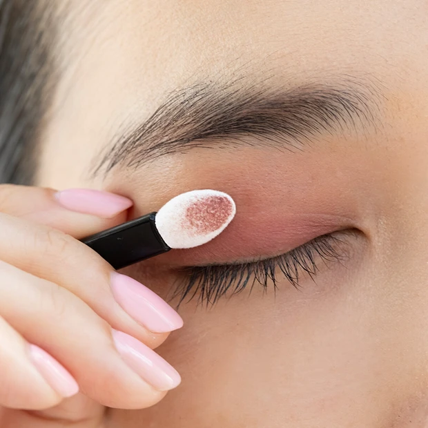 レ キャトル オンブル 354 アイメイク やり方3