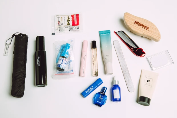 レインボー　池田直人　ポーチの中身　愛用　コスメ