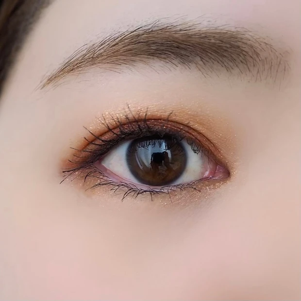 NARS(ナーズ)サマーソルスティスアイシャドウパレットを使ったメイク