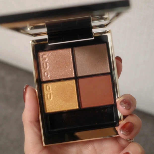 イエベ秋におすすめ✨【SUQQU シグニチャーカラーアイズ 10彩葉集】をレビュー🍁_6