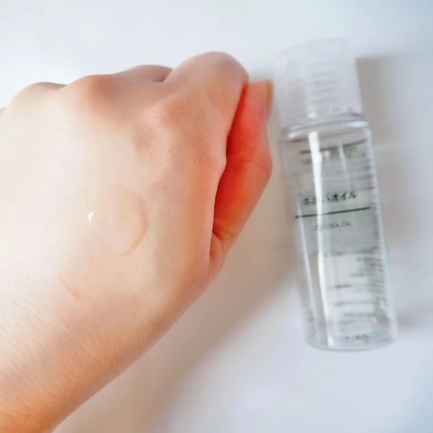 無印良品　ホホバオイル　テクスチャー