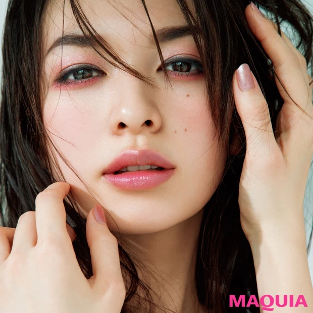 【SUQQU×千吉良恵子】甘すぎない色気を楽しむ大人のネオンピンクメイク