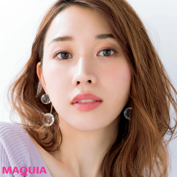 崩れないツヤ肌に! かじえり認定のプチプラコスメをピックアップ