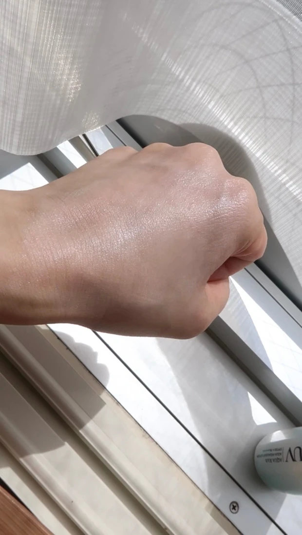 【次はこの日焼け止めがバズる⁉︎】動くたびに内側から発光するようなツヤ肌を"即席3秒で作れる⁉︎"Bioreのアクアハイライト ローションが優秀すぎた_2_2