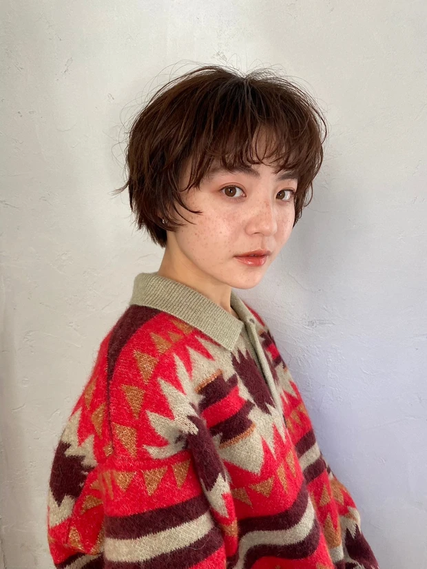 ヘアカタログ ショート ショートヘア 前髪あり スタイリング