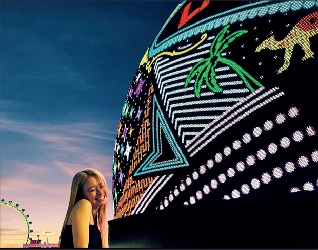 【山本舞香さん結婚インタビュー】「想像を超えたエンタメ施設でこれまでにない刺激を経験」