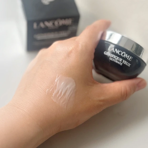 ランコム ジェニフィック アルティメ アイクリーム テクスチャー