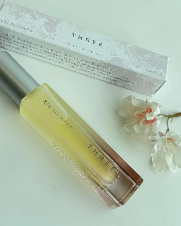 THREE エッセンシャルセンツ R