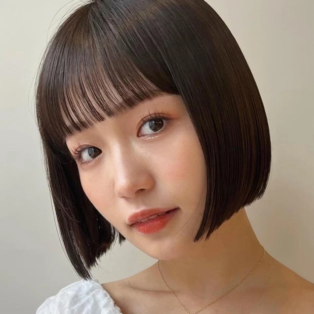 甘めな雰囲気が好きな方におすすめ【透明感抜群な大人ボブヘア】インナーカラーで印象チェンジも