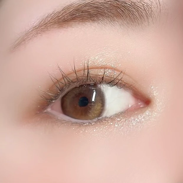 ルナソル アイカラーレーション 15 フローレスクラリティ