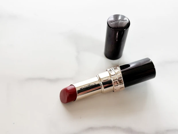 【夏の推しリップ】イエベ・ブルベ問わず似合うニュートラルな赤リップはコレ！〈マキアージュ〉_2