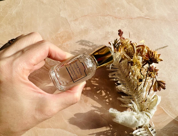 フローラノーティス　ジル・スチュアート　ウインターセレブレーション　リペアヘアオイル  クリスマスコフレ2023