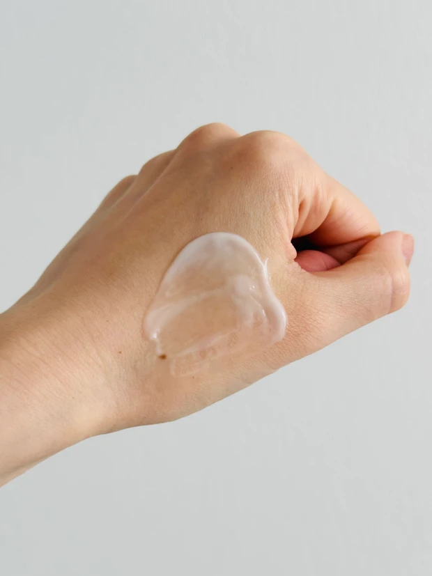 ファミュのデイジーウォータースリーピングマスクのテクスチャー