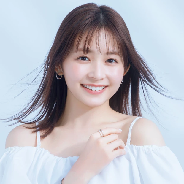 【ALLIE】夏の不快な“ペタ悩み”を解決するアイテムはコレ! アリィー…