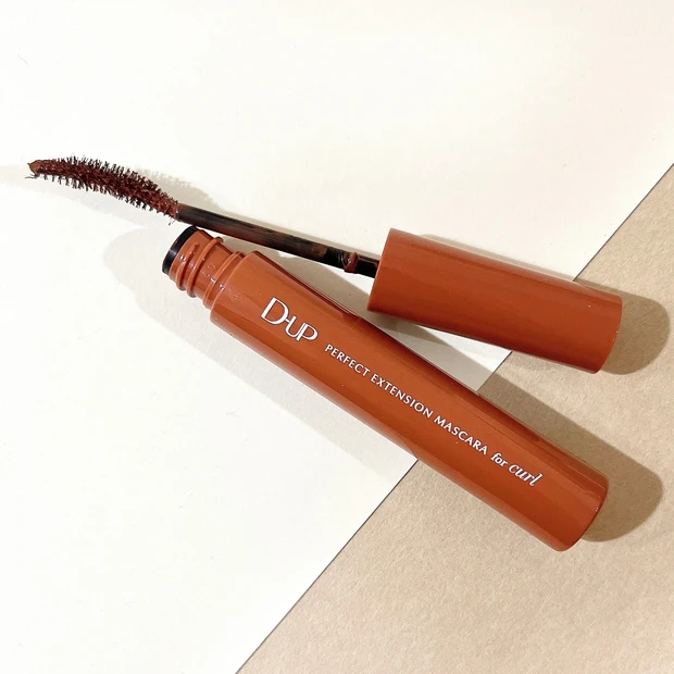 【MAQUIAインフルエンサーのオッス！推しコス】現役メイク講師がリピ買いするほど愛するコスメをご紹介_3_1