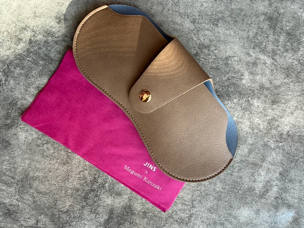 【神崎恵監修】JINS「大人美容メガネ」レビューかけるだけで小顔＆透明感？選んだ2本を紹介_7