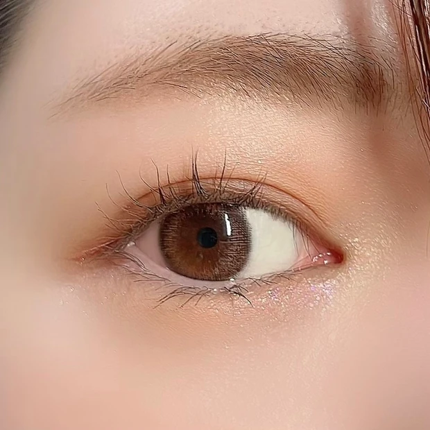 石原さとみ風メイク　アイメイク