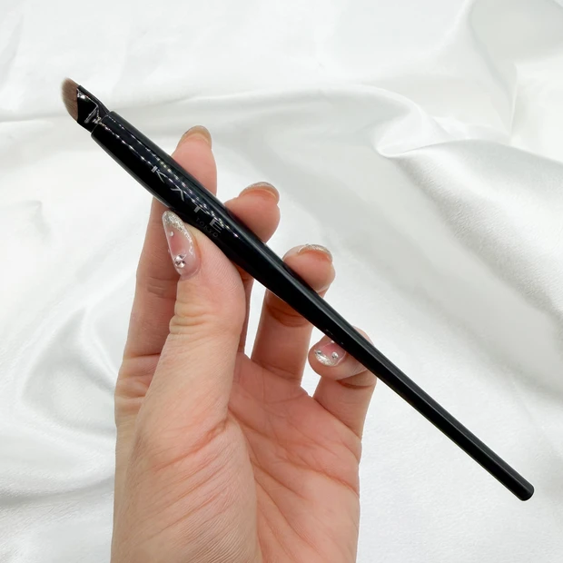 【厳選】メイクの仕上がり格上げ！神メイクツール6選！_5