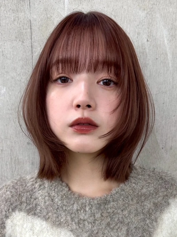 髪型　レイヤーボブ　ボブヘア　前髪あり　小顔ヘア　スタイリング