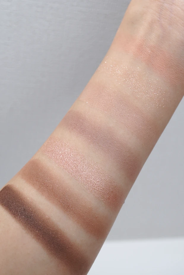 ウォンジョンヨのWデイリームードアップパレット02のスウォッチ