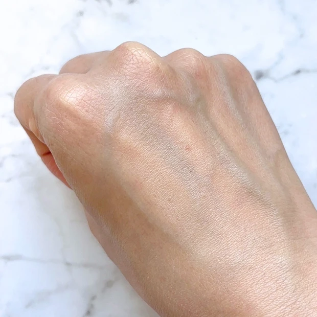 【マキアージュ新作】大人気ファンデ「エッセンスリキッドEX」と同シリーズ下地が登場！同時発売パウダーもレビュー｜崩れにくさを徹底検証_4_2