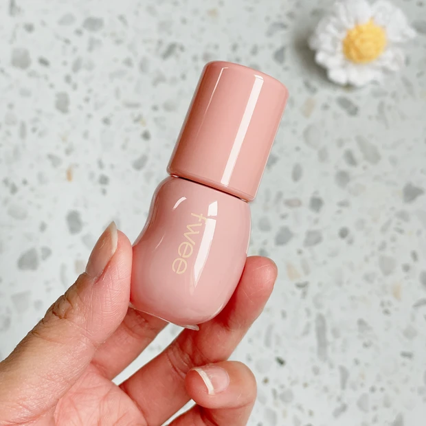 ブルベ夏 プチプラリップ フィー バニラ70%