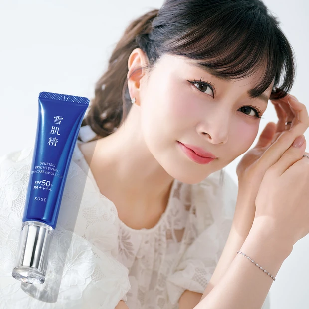 石井美保さんの透明素肌は朝の雪肌精仕込みがカギ！

