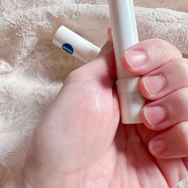 みんベスと私 ニベアのリップ_3