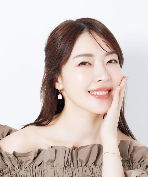 【6位】大野真理子さん流「冬の杏仁豆腐」肌の作り方。目指すのは、ぷるんとなめらかな“かわいい”白肌