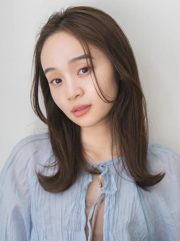 2026年 夏 暗め ヘアカラー オリーブベージュ 8トーン