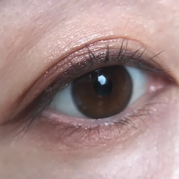 ベージュトーンアイシャドウ 03