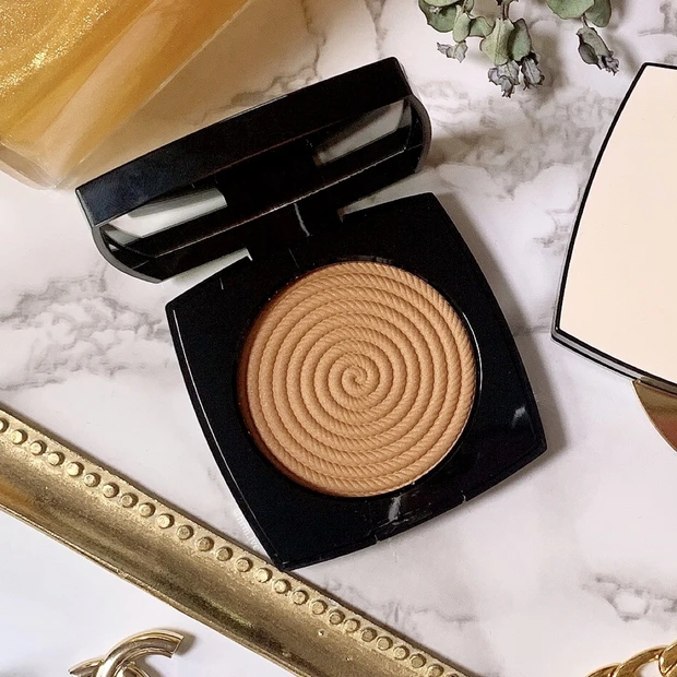 CHANEL【 シャネル レ ベージュ 】ヘルシー グロウがキーワード