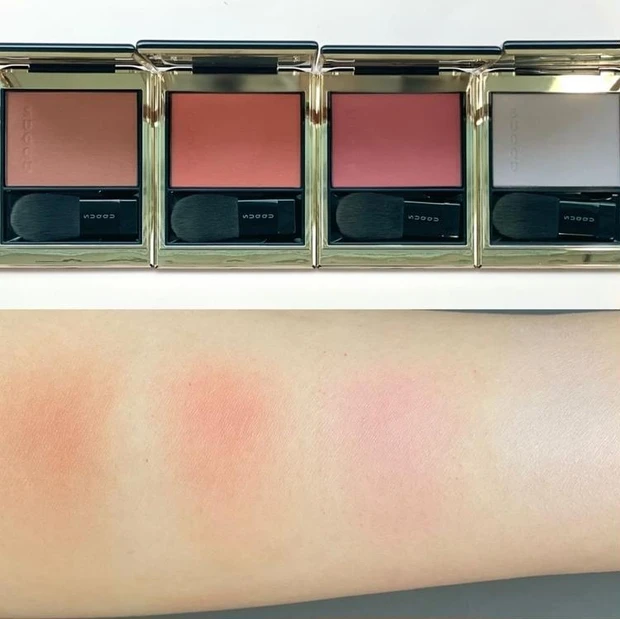 SUQQU メルティングパウダーブラッシュ 春新色2022 全色スウォッチ