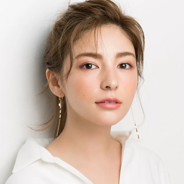 【Healthy】自然な血色が叶うオレンジ×クリームチークでヘルシーな表…