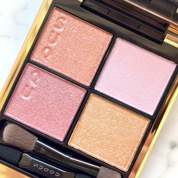 シグニチャーカラーアイズ 151 花盛は多幸感あふれるアイシャドウ