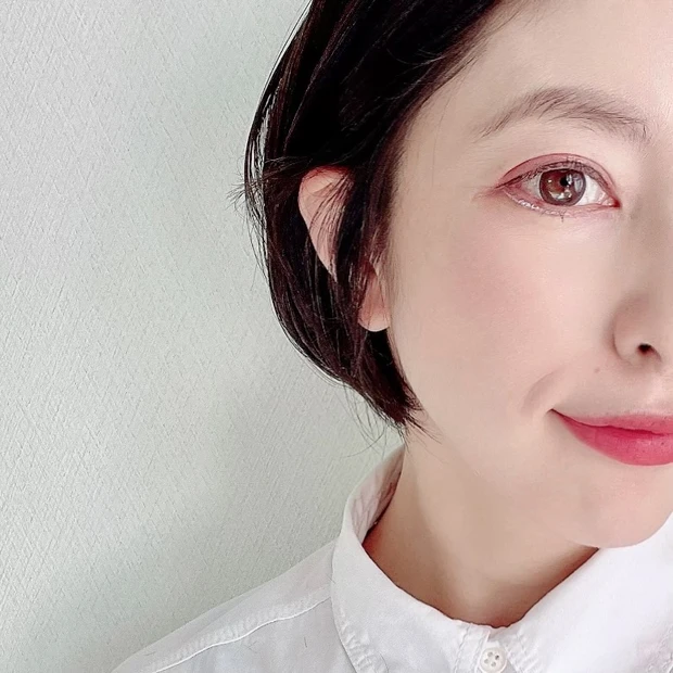 【キャンメイク】1000円以下で簡単『キラうる目元』に♡ 『オーロラカクテルグリッター 01ヨーグルトフィズ』
の使い方をご紹介_3