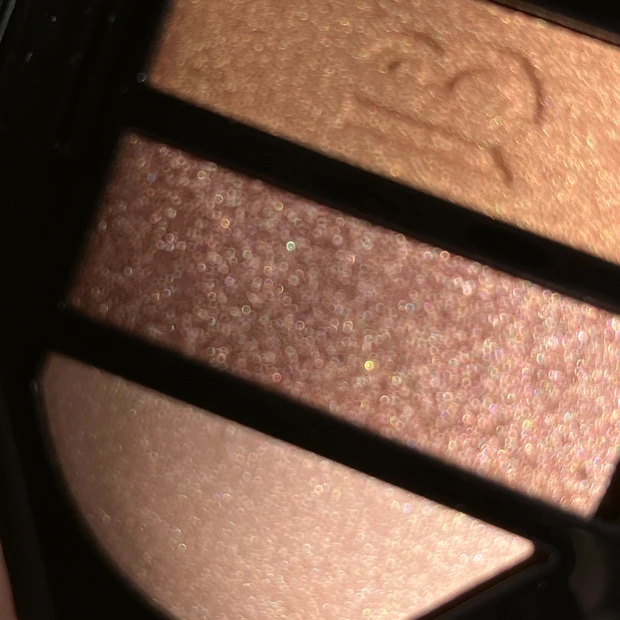 【バイレード】2025年開運コスメ！ゴールドに輝くアイシャドウで運気を上げよう【ディスコ】_2_2