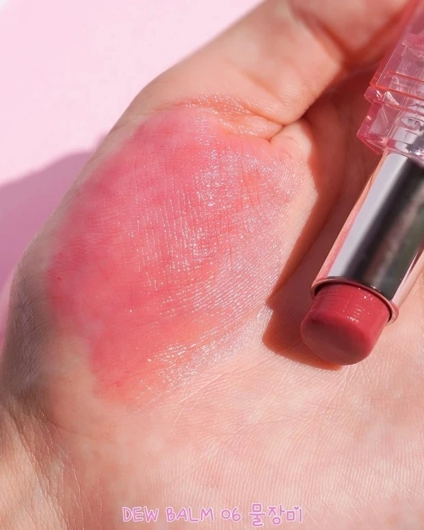 AMUSE デューバーム 各￥2200　スウォッチ