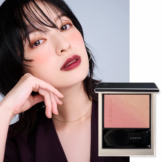 このぼかしやすさ、革新的！ SUQQUの新パウダーブラッシュならニュアン…