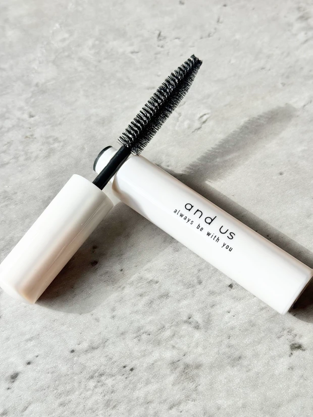 and us スリーコインズ　スリコ　前髪　ヘアスタイリング　スタイリング剤　アホ毛　アホ毛防止