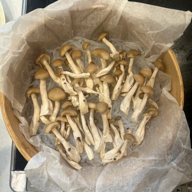 せいろ蒸し簡単レシピ・鶏むね肉と白菜の塩麴春雨